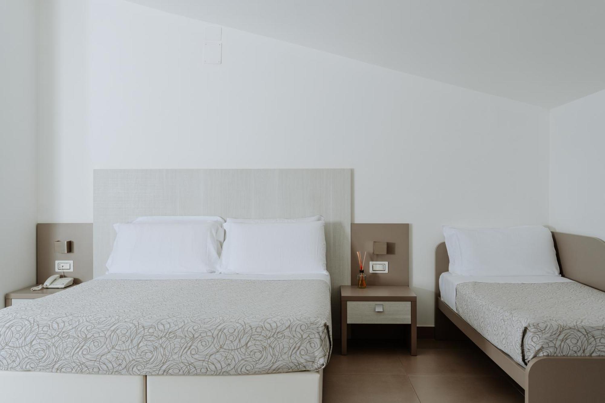 Hotel Caravel Vasto Esterno foto