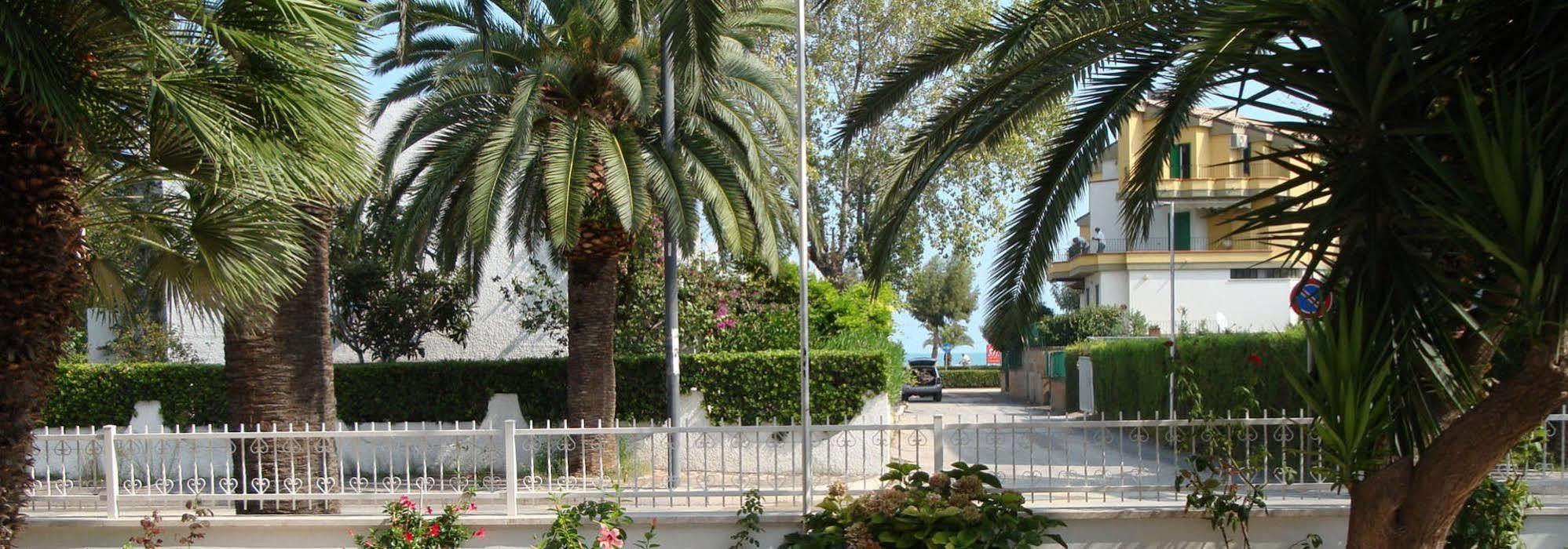Hotel Caravel Vasto Esterno foto