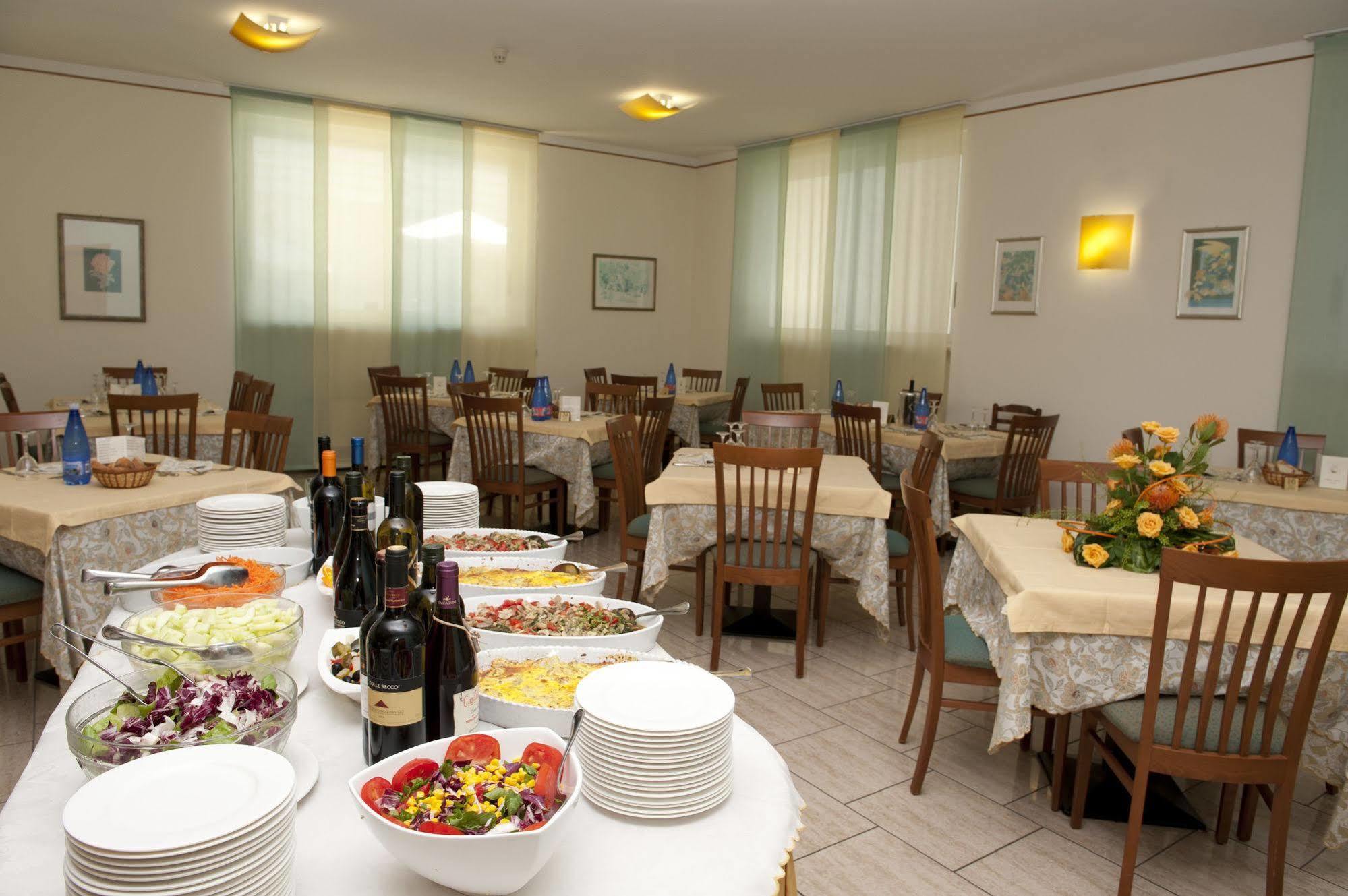 Hotel Caravel Vasto Esterno foto