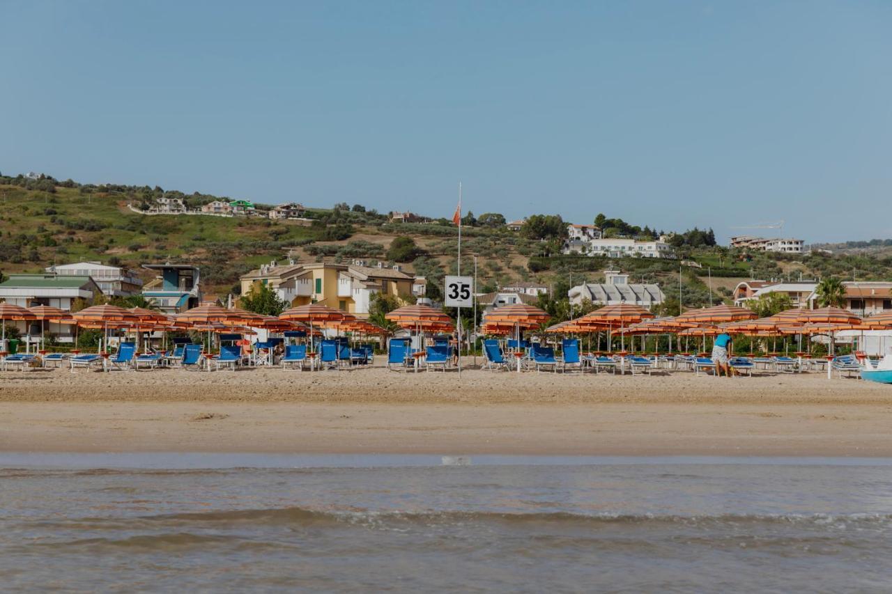 Hotel Caravel Vasto Esterno foto